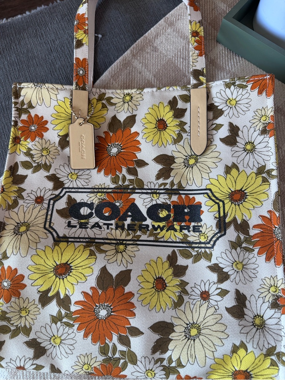 New Coach Canvas Tote Bag With Floral Print Gold/Vanilla Sunflower